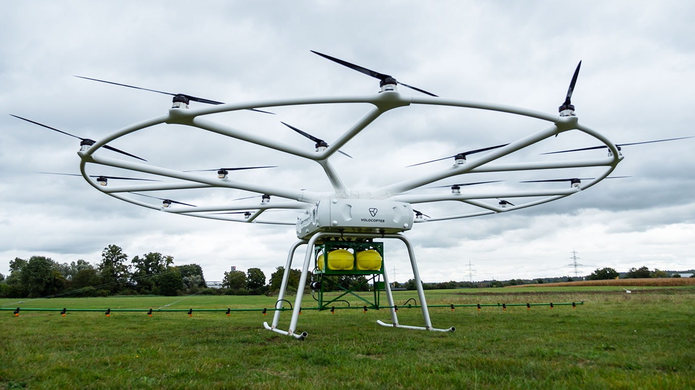 Μεγάλο drone ψεκασμού (VoloDrone)