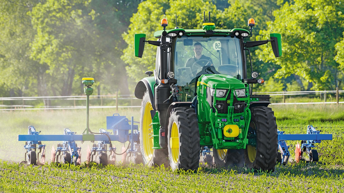 New John Deere Starfire 7000 eases RTK Entry