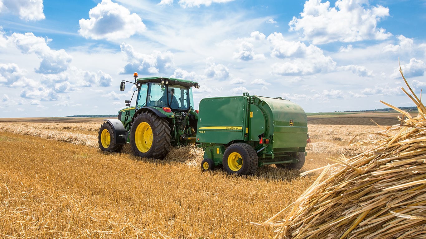 John Deere - Fixed Chamber Balers - [F440E]