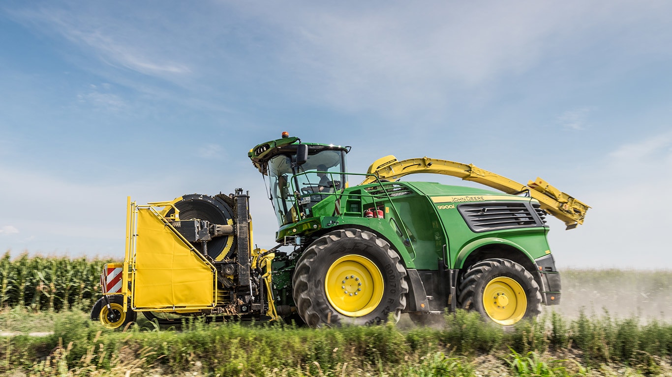 John Deere - Self-Propelled Forage Harvester - [9800]